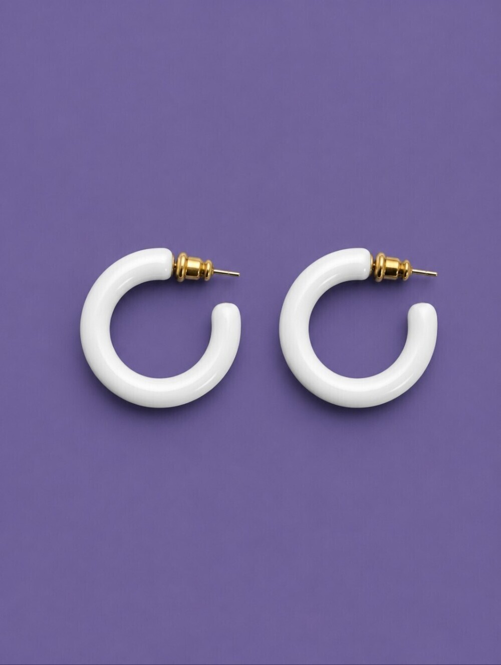3/$30 VTG White Acrylic Hoop Post Earrings